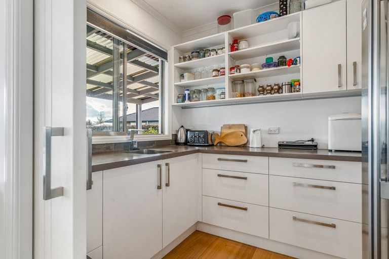 Photo of property in 3 Hartley Avenue, Carterton, 5713