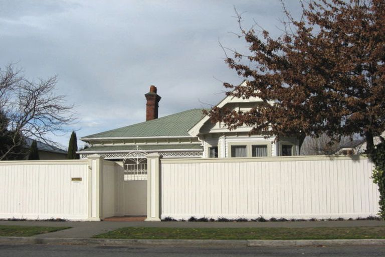 Photo of property in 54 Hawkesbury Avenue, St Albans, Christchurch, 8014