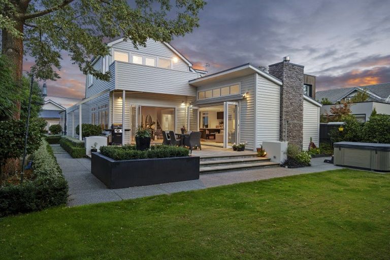 Photo of property in 43 Jacksons Road, Lyttelton, 8082