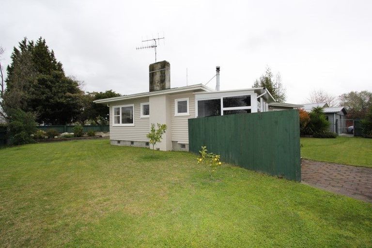 Photo of property in 25 Gebbie Road, Taradale, Napier, 4112