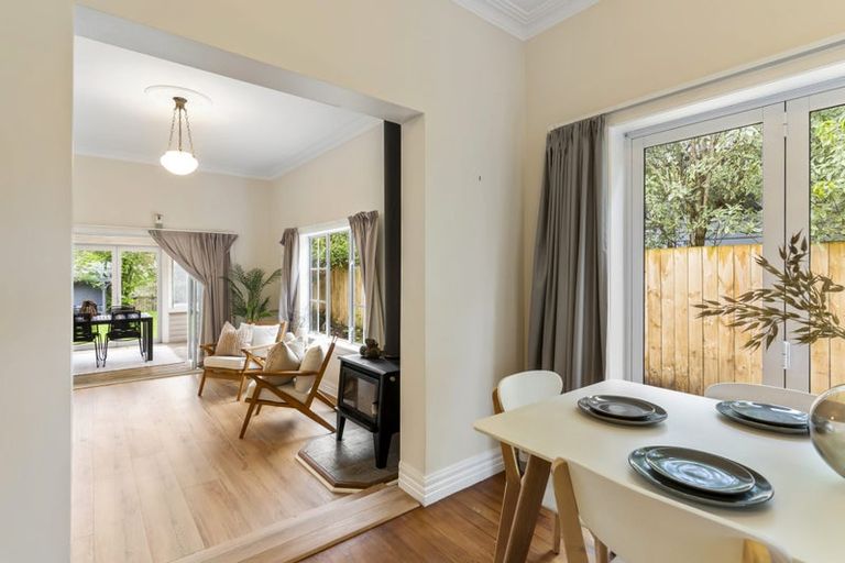 Photo of property in 33 Churchill Road, Cockle Bay, Auckland, 2014
