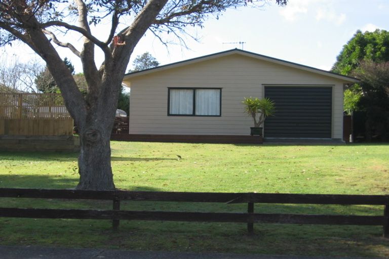 Photo of property in 61 Vista Paku, Pauanui, Hikuai, 3579