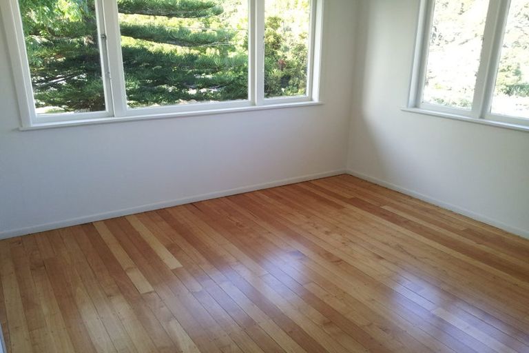 Photo of property in 67 Eskdale Road, Birkdale, Auckland, 0626