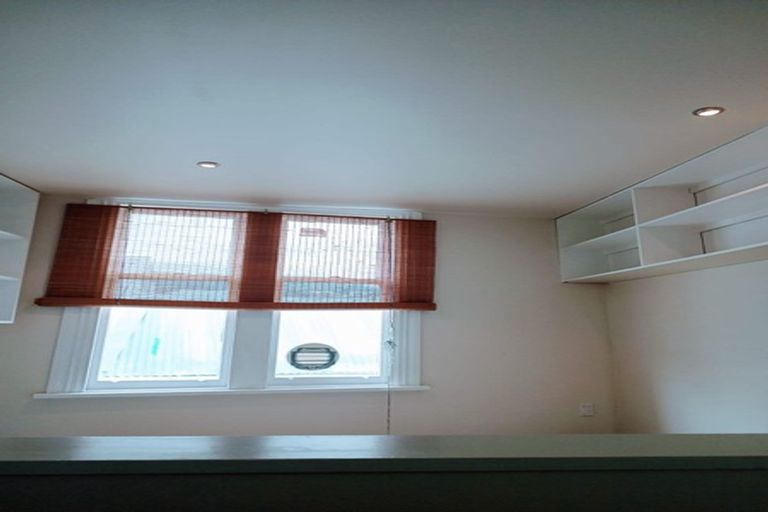 Photo of property in 72 Thompson Street, Mount Cook, Wellington, 6011