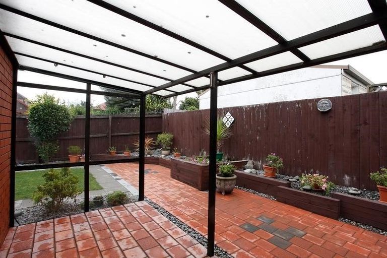 Photo of property in 7 Cherrywood Place, Redwood, Christchurch, 8051