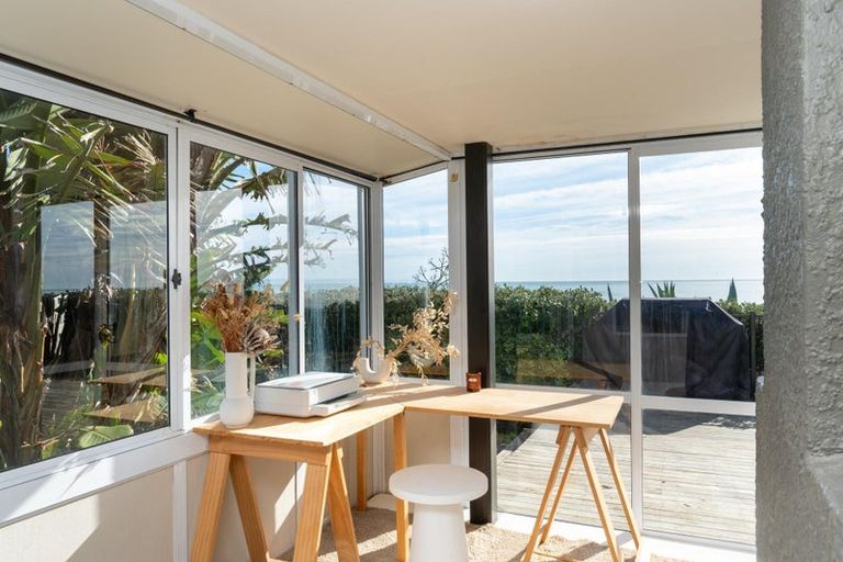 Photo of property in 225 Clifton Road, Te Awanga, 4102