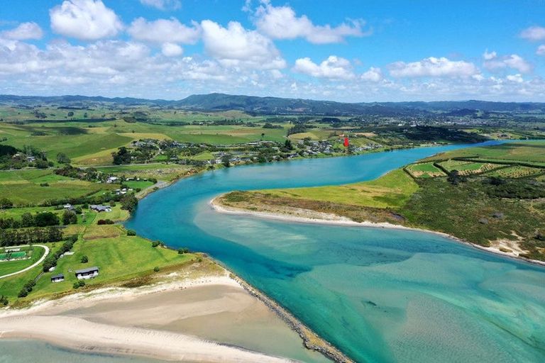 Photo of property in 19 Riverview Place, Waipu, 0582