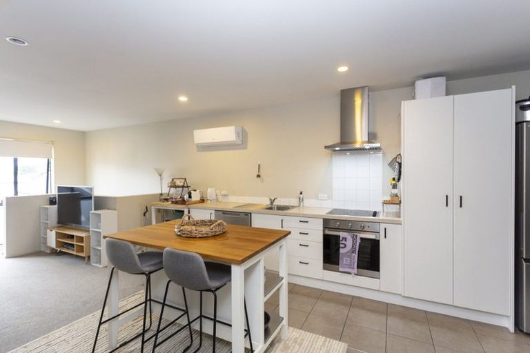 Photo of property in 1/75 Thackeray Place, Waltham, Christchurch, 8023