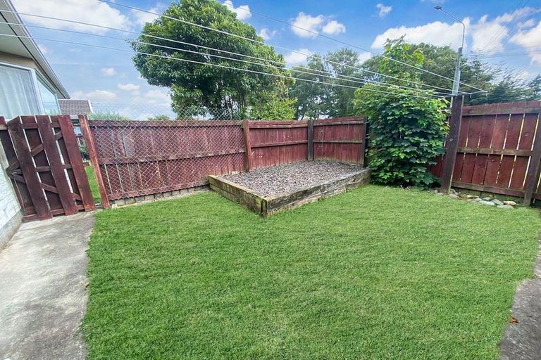 Photo of property in 46 Prestons Road, Redwood, Christchurch, 8051