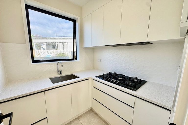 Photo of property in 1 Sandford Street, Campbells Bay, Auckland, 0630