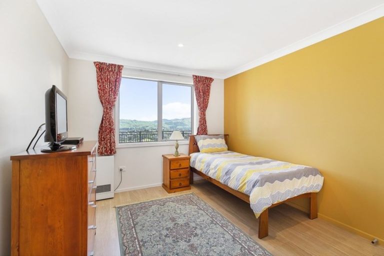 Photo of property in 12 Pacific View, Whitby, Porirua, 5024