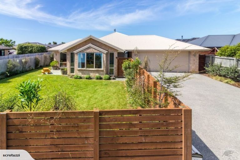 Photo of property in 16 Marlowe Place, Rolleston, 7614