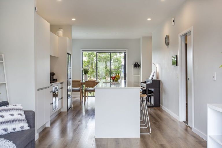 Photo of property in 10 Joshua Carder Drive, Hobsonville, Auckland, 0616