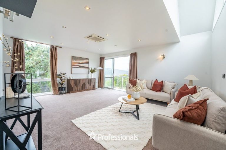 Photo of property in 3 Lone Tree Grove, Kelson, Lower Hutt, 5010