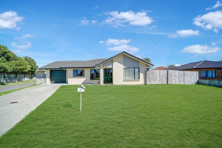 Photo of property in 32 Margarita Rise, Pukekohe, 2120
