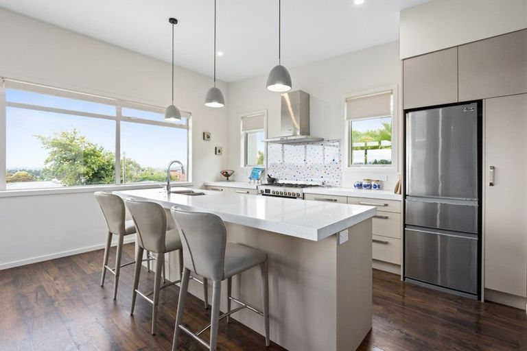 Photo of property in 9 Iona Road, Havelock North, 4130