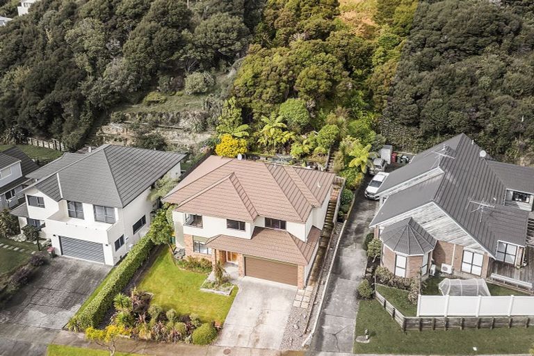 Photo of property in 37 Spyglass Lane, Whitby, Porirua, 5024