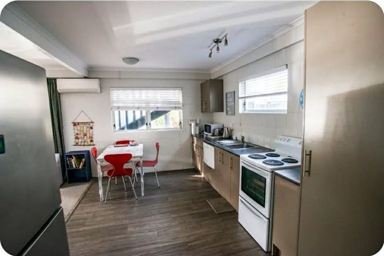 Photo of property in 62 Simpson Road, Papamoa Beach, Papamoa, 3118
