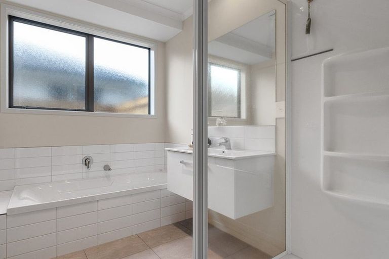 Photo of property in 24 North Bay Road, Pyes Pa, Tauranga, 3112