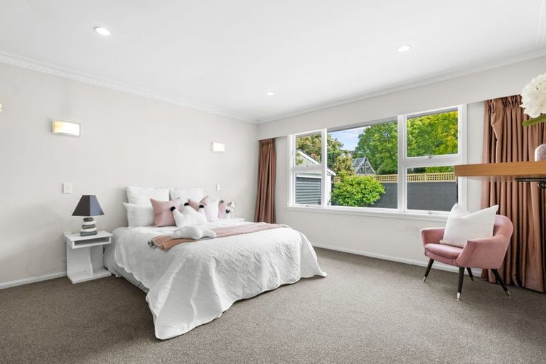 Photo of property in 52a Memorial Avenue, Ilam, Christchurch, 8053
