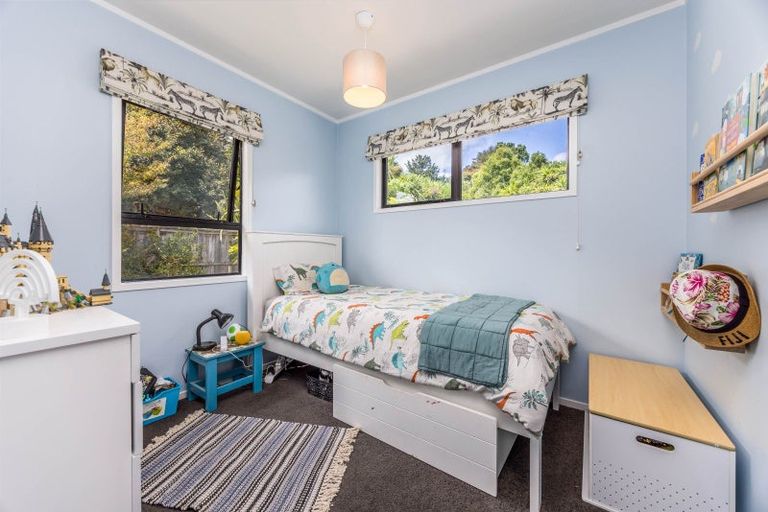 Photo of property in 60 Gatman Street, Birkdale, Auckland, 0626