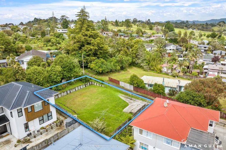 Photo of property in 208c Henderson Valley Road, Henderson, Auckland, 0612