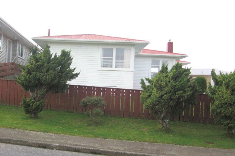 Photo of property in 16 Erris Street, Johnsonville, Wellington, 6037