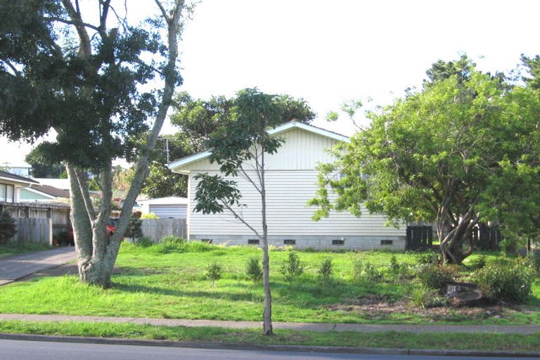 Photo of property in 404 Bucklands Beach Road, Bucklands Beach, Auckland, 2012