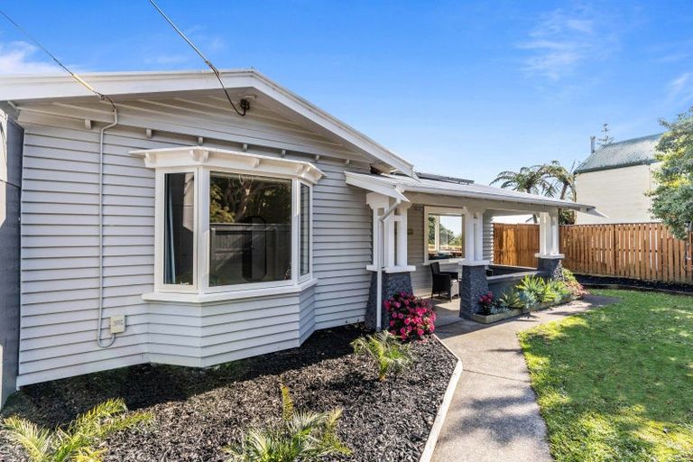 Photo of property in 44 Victoria Road, New Plymouth, 4310