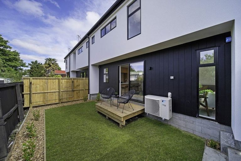 Photo of property in 14 Croydon Street, Sydenham, Christchurch, 8023