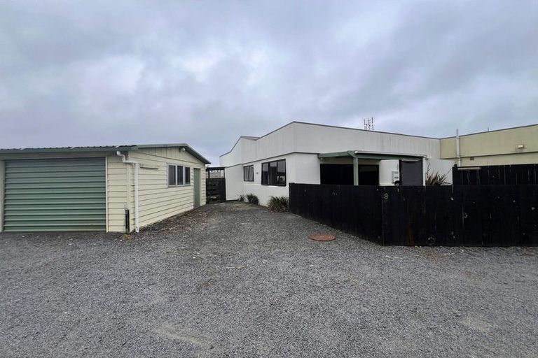 Photo of property in 9/19 Station Road, Pukekohe, 2120