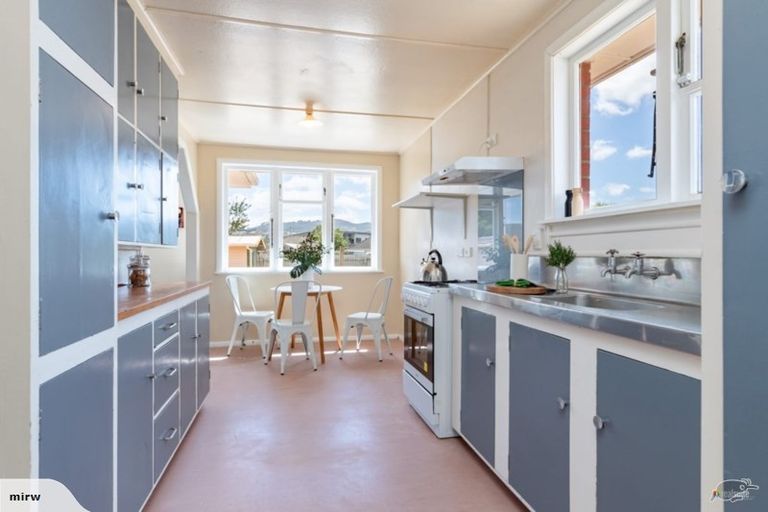 Photo of property in 15 Ngata Grove, Trentham, Upper Hutt, 5018