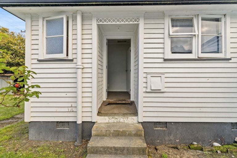 Photo of property in 5 Rangatira Road, Hunterville, 4730