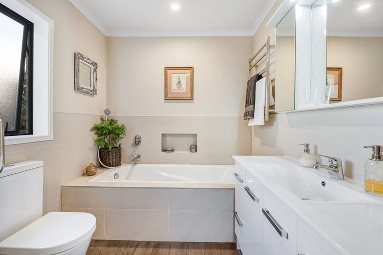 Photo of property in 15 Palm Cove, Arkles Bay, Whangaparaoa, 0932