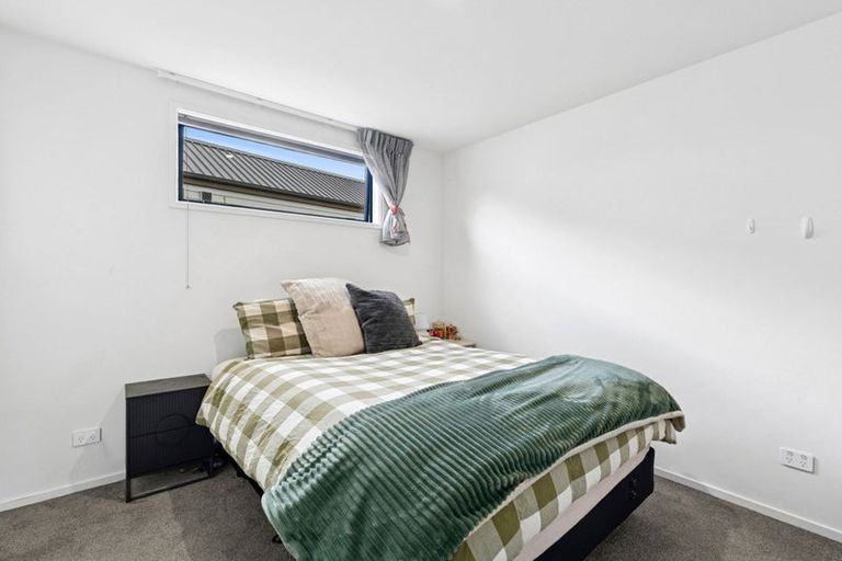 Photo of property in 42 Obelisk Street, Wanaka, 9305