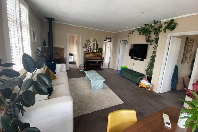 Photo of property in 911 Nelson Street North, Mahora, Hastings, 4120