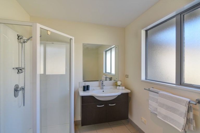 Photo of property in 42 Erskine Street, Lake Hayes, Queenstown, 9304