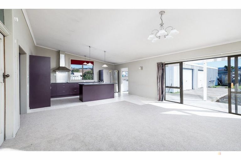 Photo of property in 12 Harris Street, Waimate, 7924