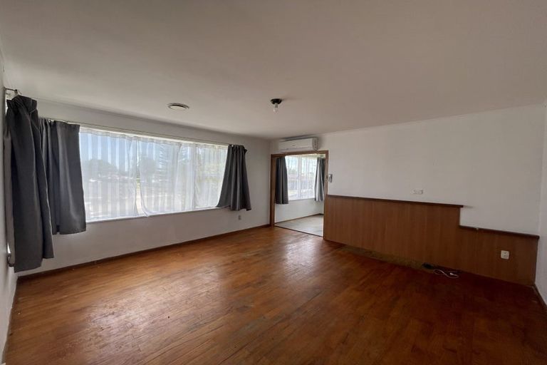 Photo of property in 32 Edinburgh Avenue, Rosehill, Papakura, 2113