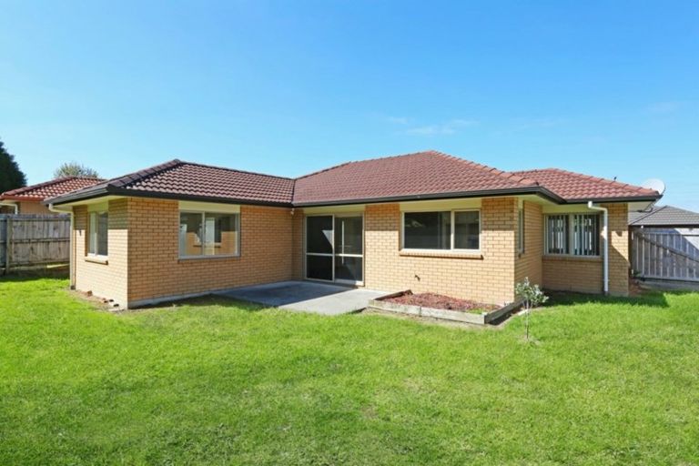 Photo of property in 12 Puketi Lane, Waiuku, 2123