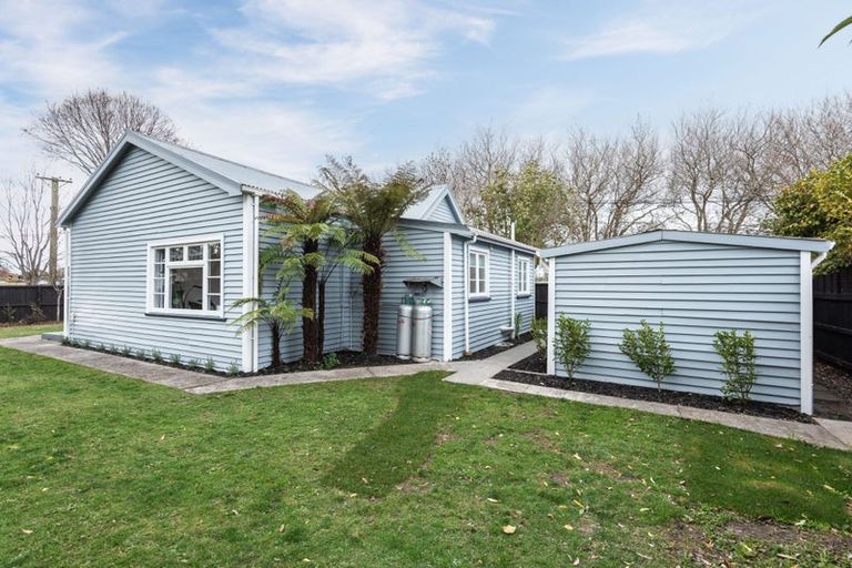 Photo of property in 60 Oxley Avenue, St Albans, Christchurch, 8014