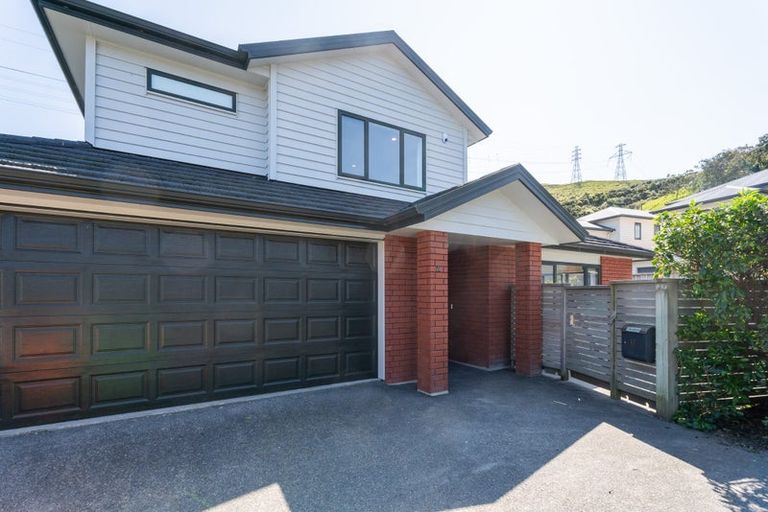 Photo of property in 17 Cheetwood Street, Churton Park, Wellington, 6037