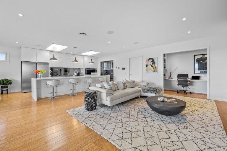 Photo of property in 4 Waterton Point, Huntingdon, Ashburton, 7774