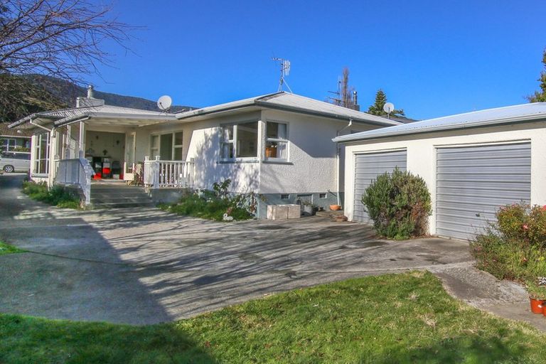 Photo of property in 10 Hilliard Street, Stoke, Nelson, 7011