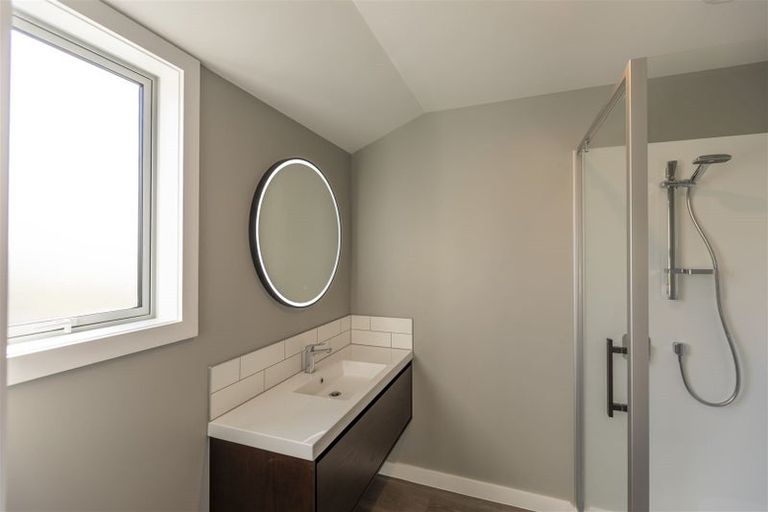 Photo of property in 45 Great North Road, Waipawa, 4210