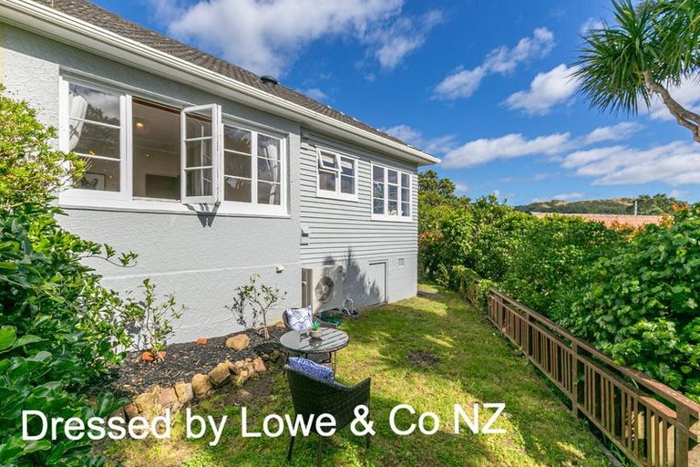 Photo of property in 16 Rodney Street, Northland, Wellington, 6012