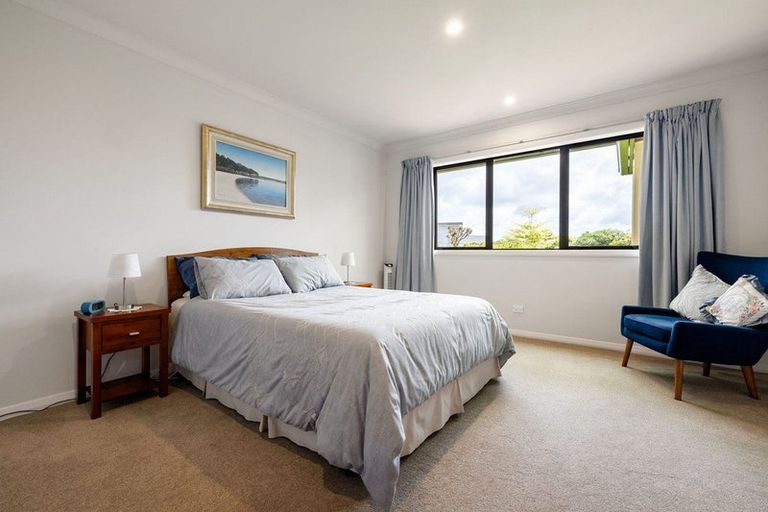 Photo of property in 2 Kotare Grove, Cambridge, 3434