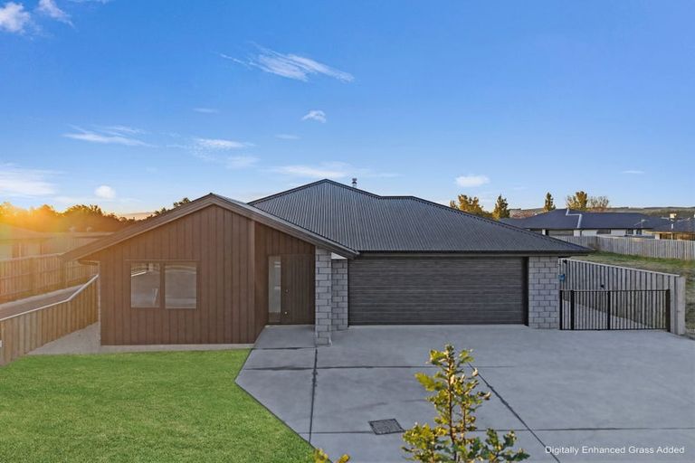 Photo of property in 52 Benn Street, Amberley, 7410