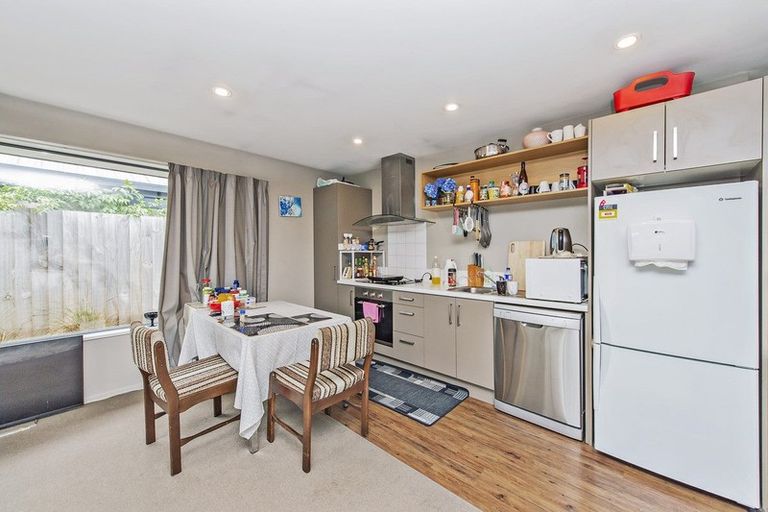 Photo of property in 8/18 Goldsmith Place, Waltham, Christchurch, 8023