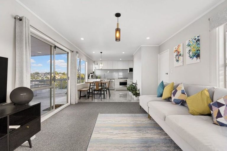 Photo of property in 23 Cherry Tree Place, Massey, Auckland, 0614